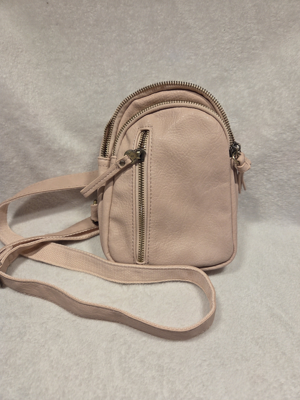 NWT Joy Susan Skyler Vegan Leather Sling Bag - Blush Pink